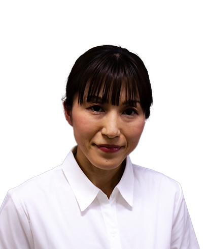鈴華衣里子
