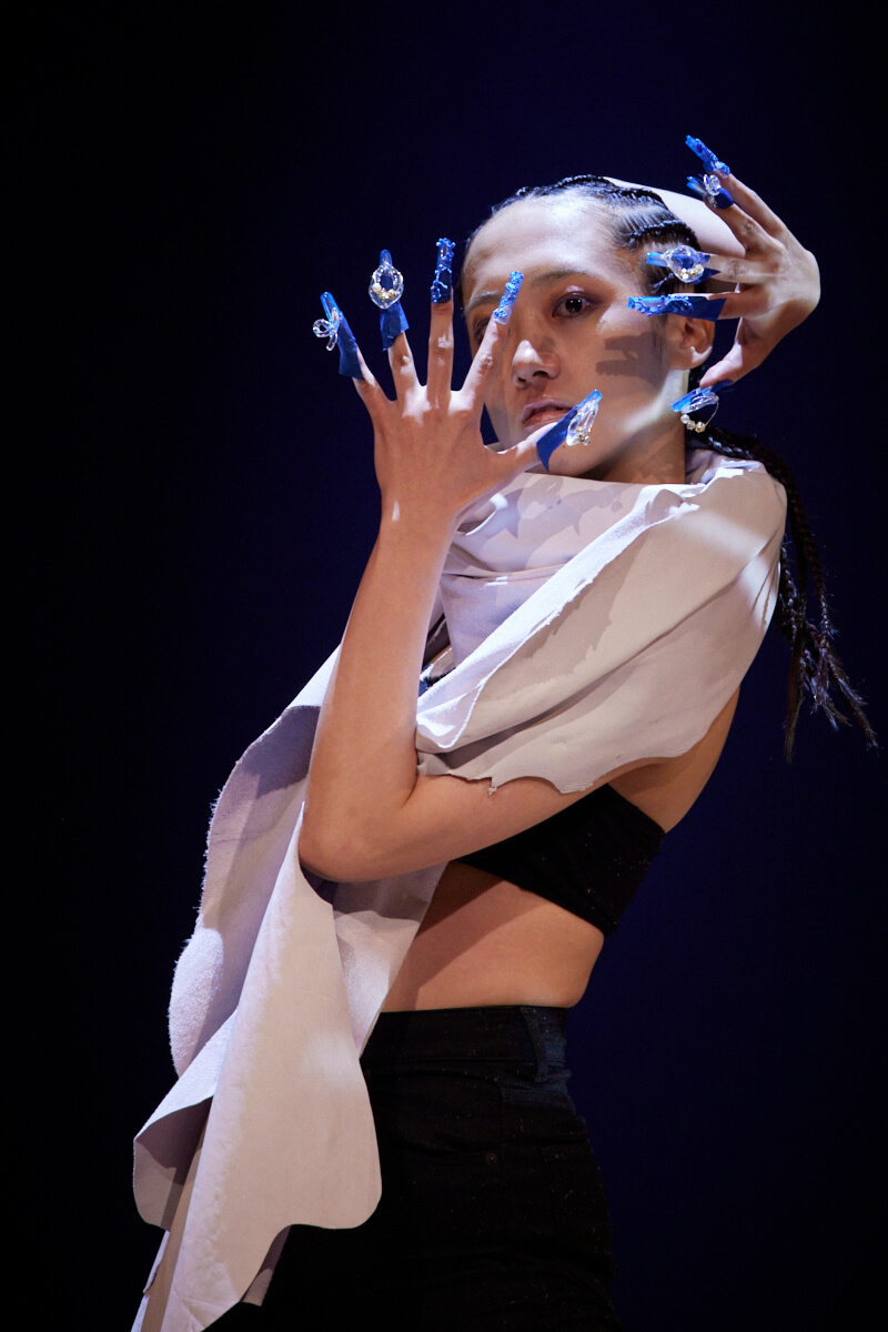 瑠羽 Gallery14