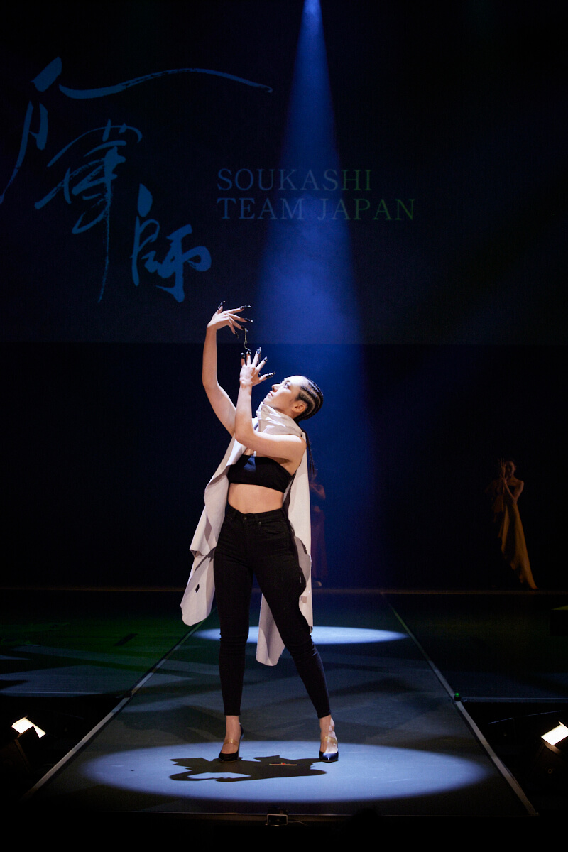 瑠羽 Gallery16